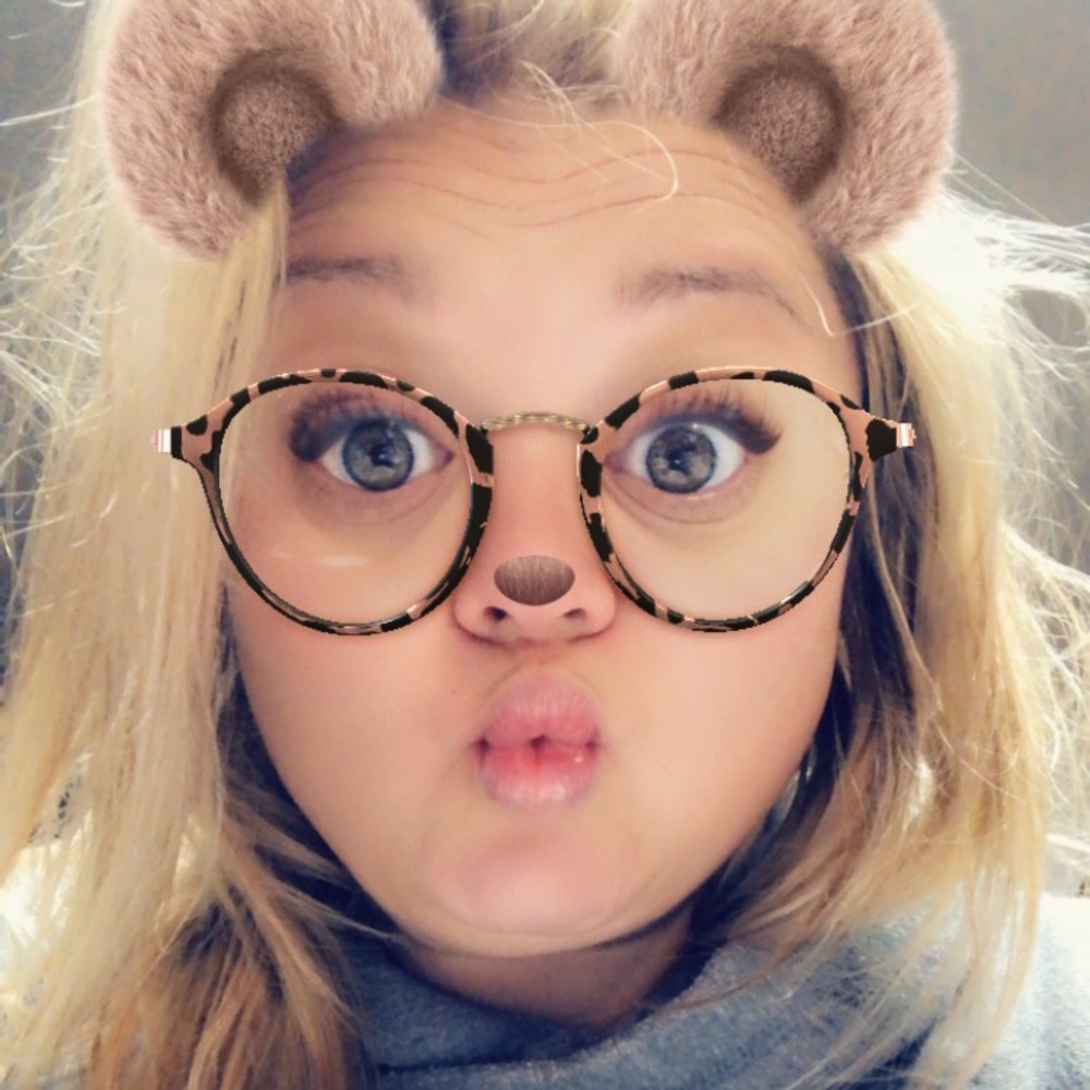 Meet your Posher, Ashlee
